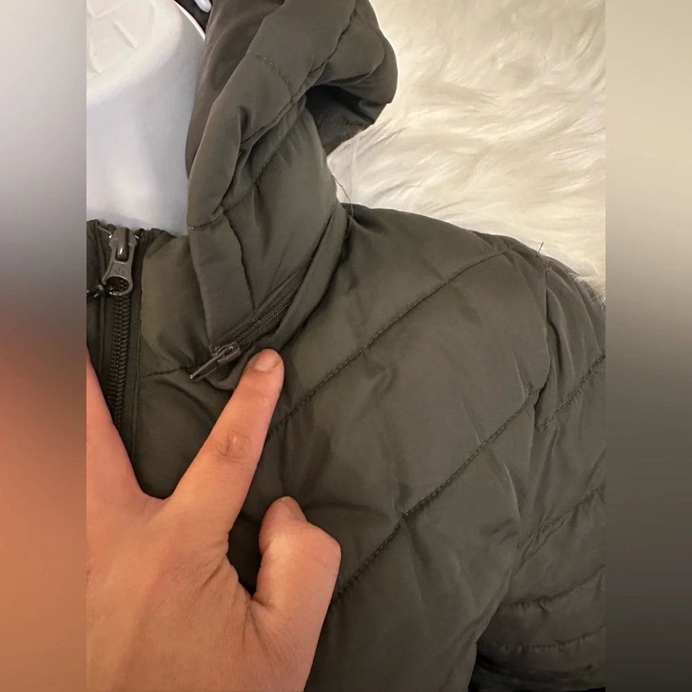 Collins Flattering Basic Jacket - Picture 5 of 8